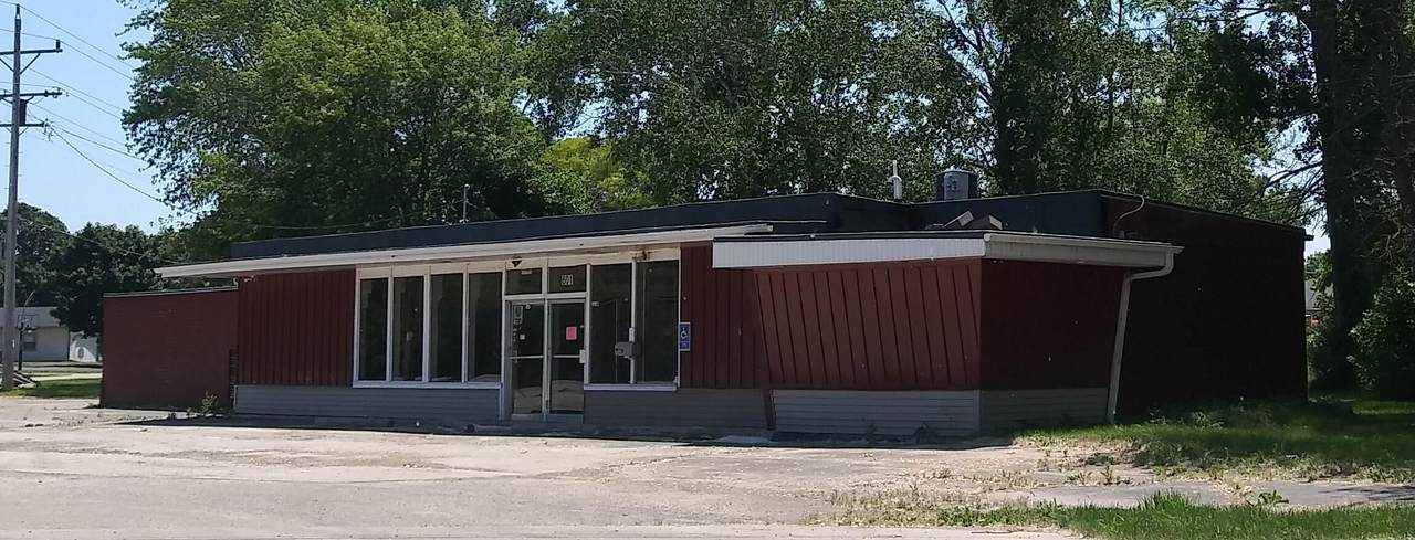 601 4 Mile Rd - Photo 1