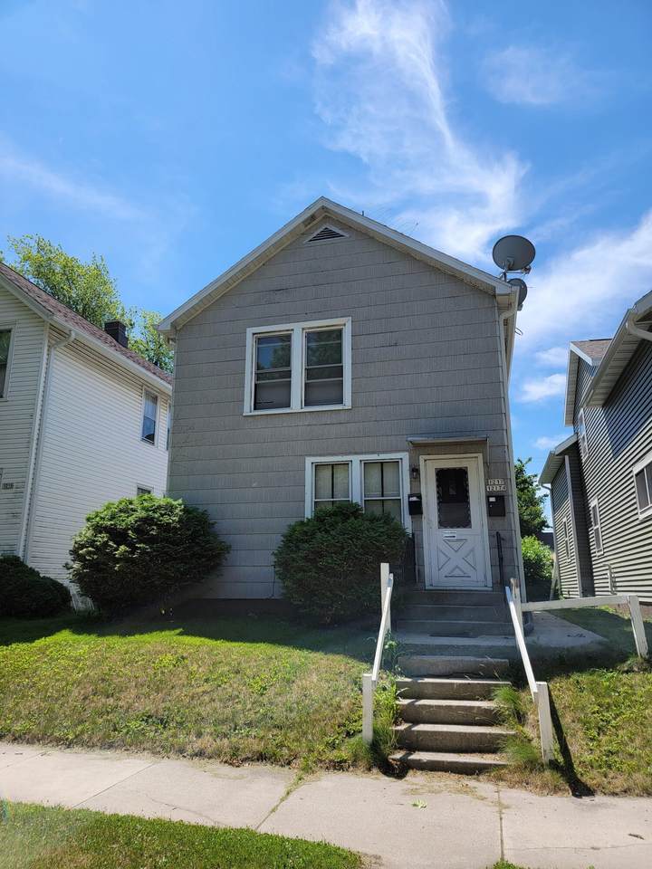 1217 Alabama Ave - Photo 1