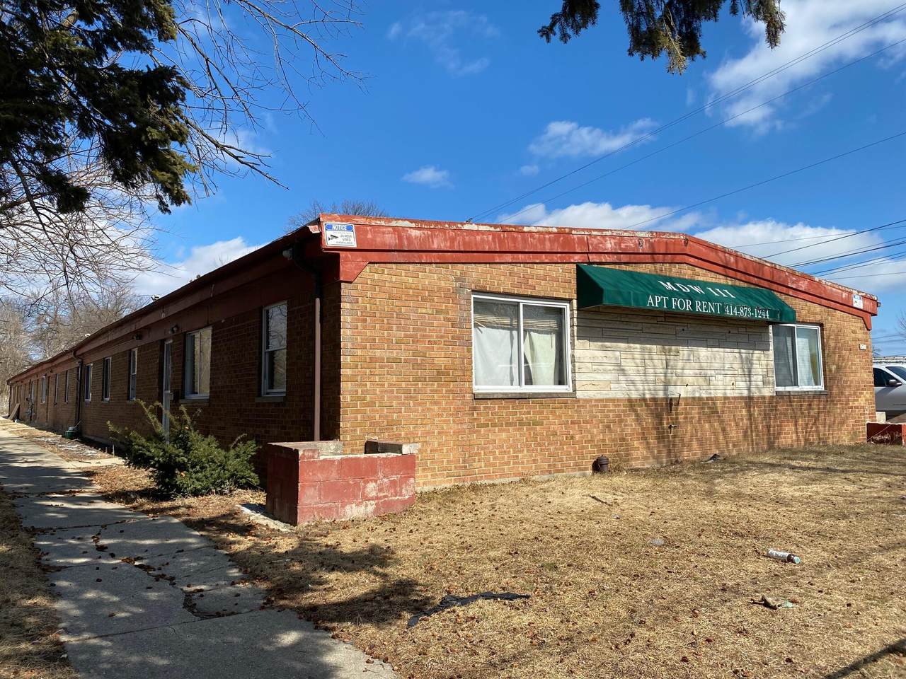 4720 Hampton Ave - Photo 1