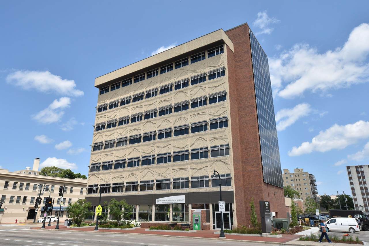 3970 Oakland Ave - Photo 1