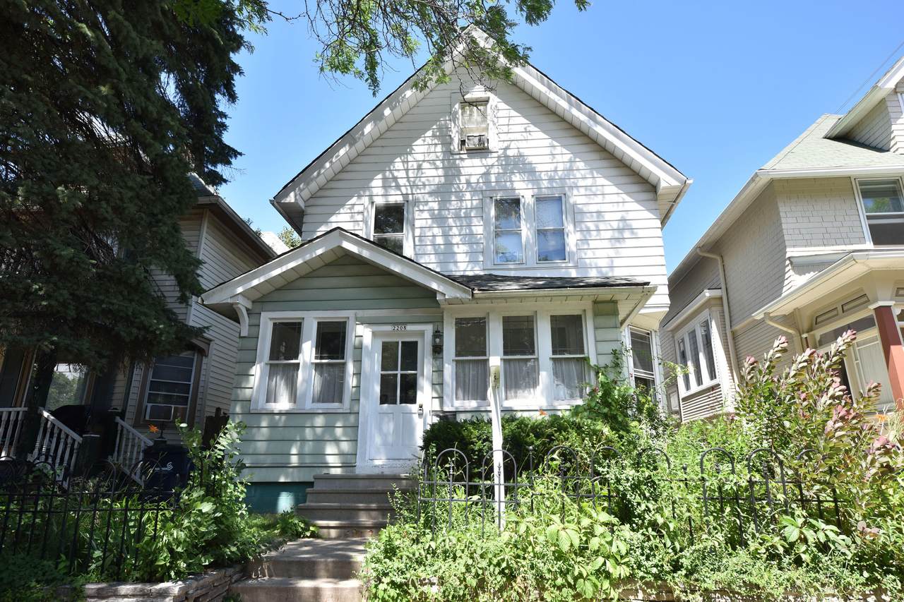 2208 Webster Pl - Photo 1