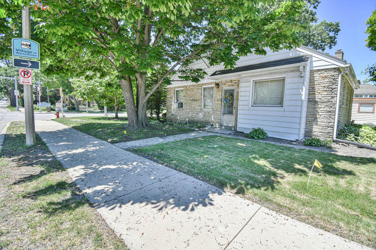 502 68th St - Photo 1