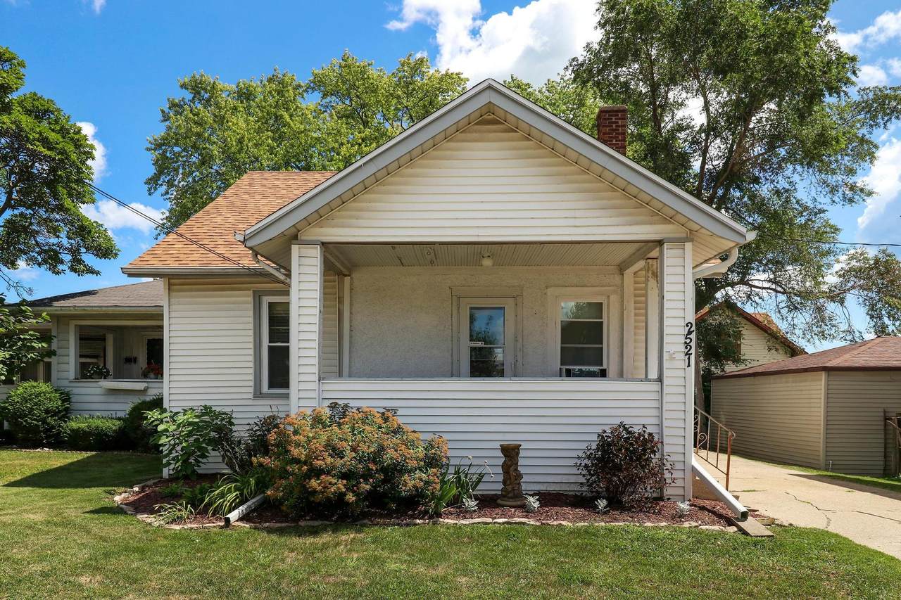 2521 Taylor Ave - Photo 1