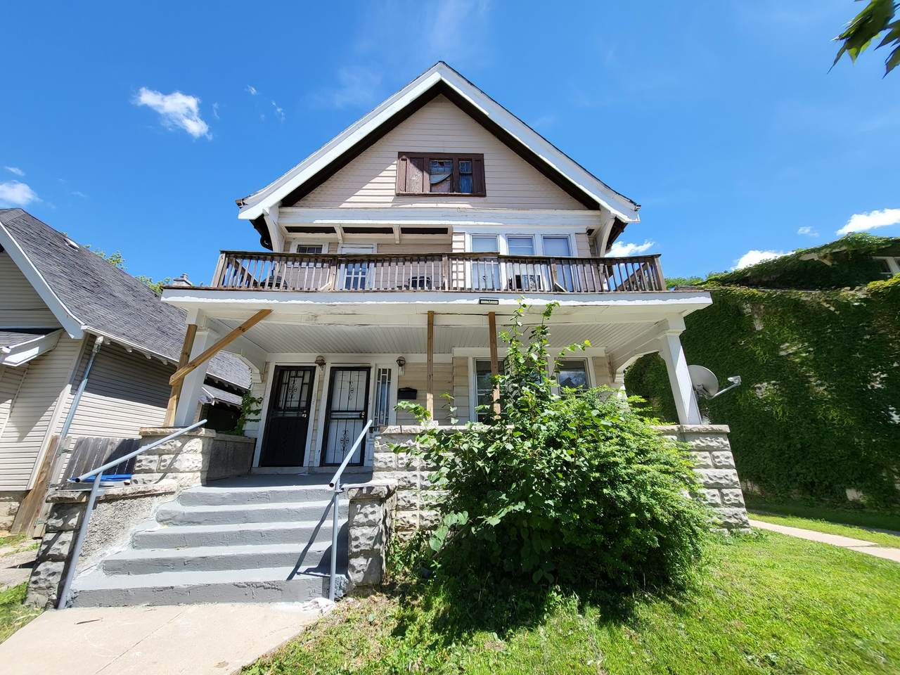 3326 Palmer St - Photo 1