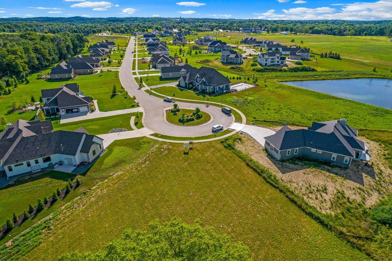 268 Four Winds Ct - Photo 1