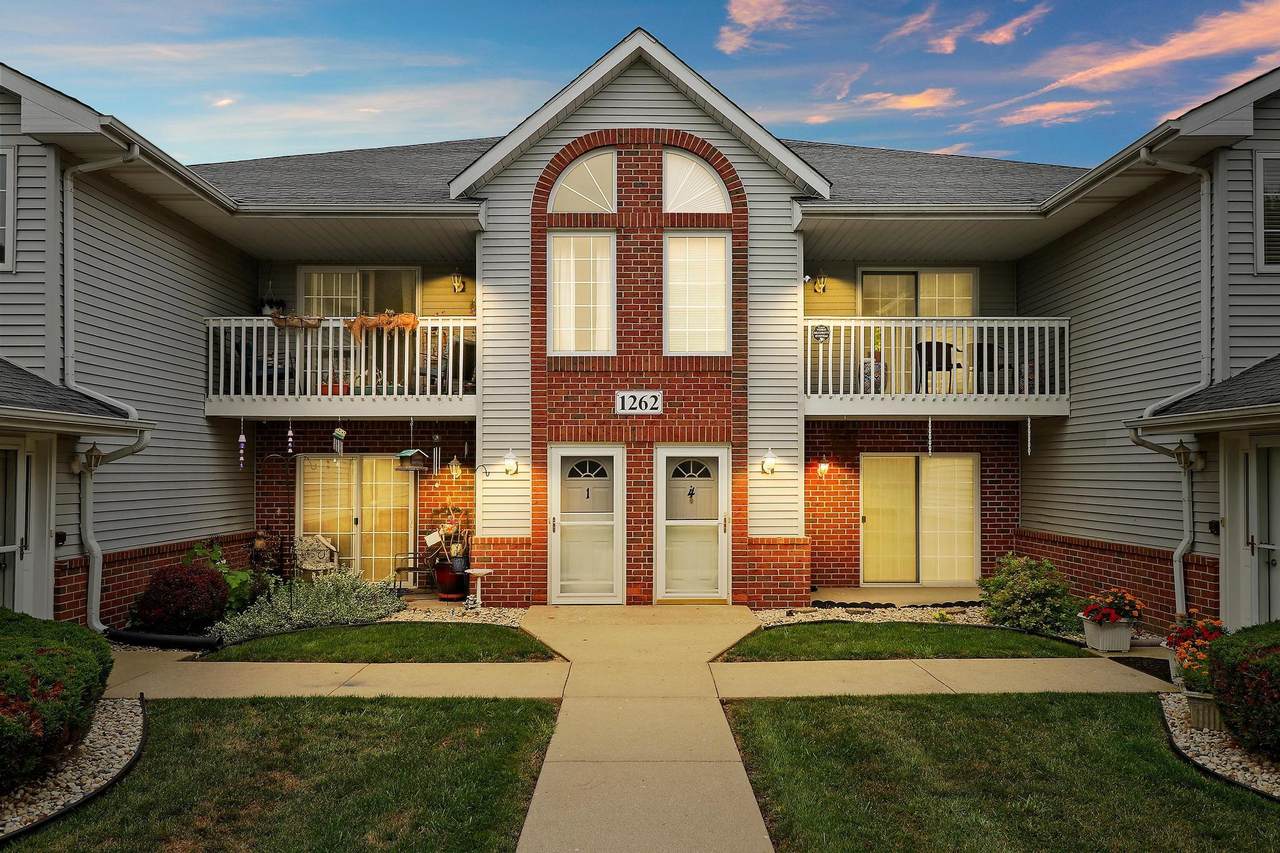 1262 Village Centre Dr - Photo 1
