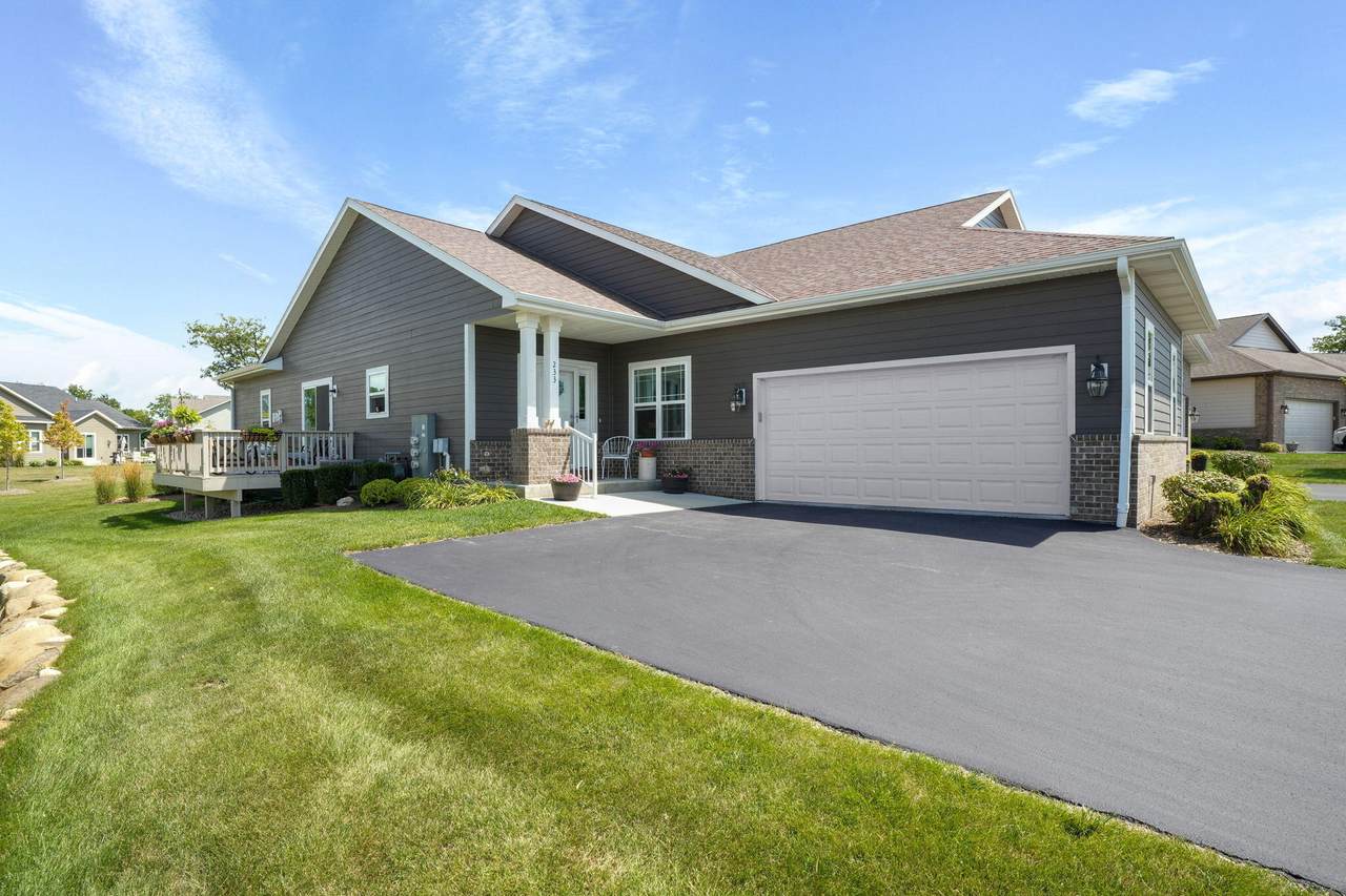 233 Settlement Dr - Photo 1