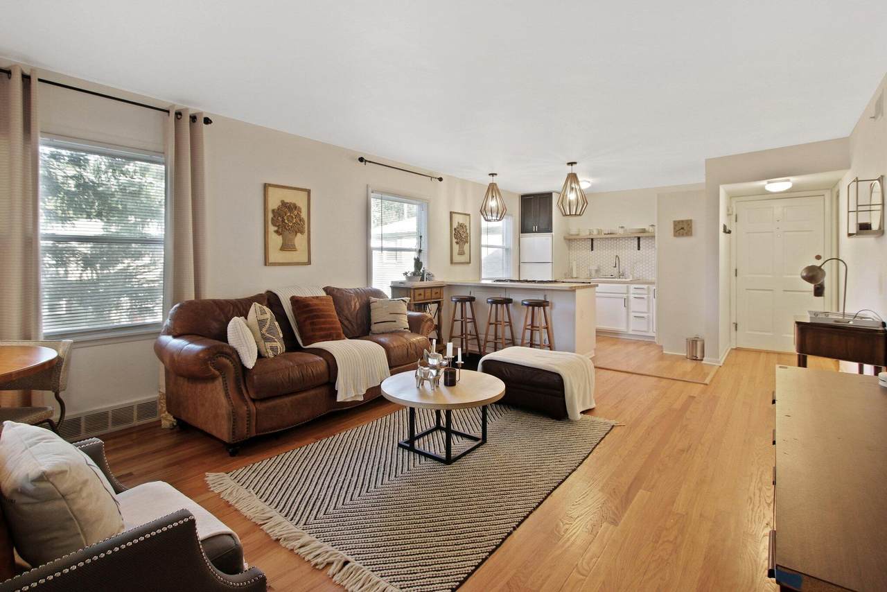 1313 Randolph Ct - Photo 1