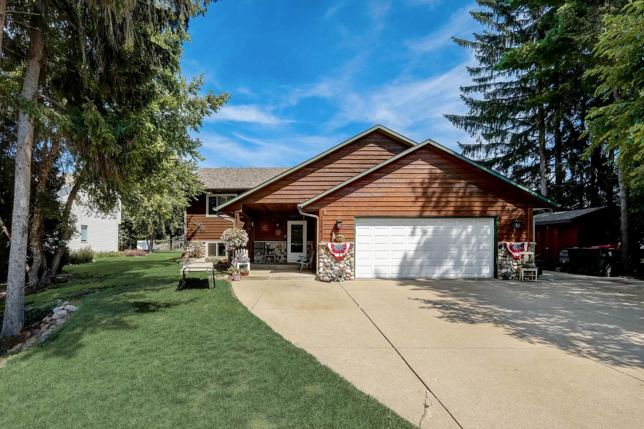 304 Pheasant Ln - Photo 1