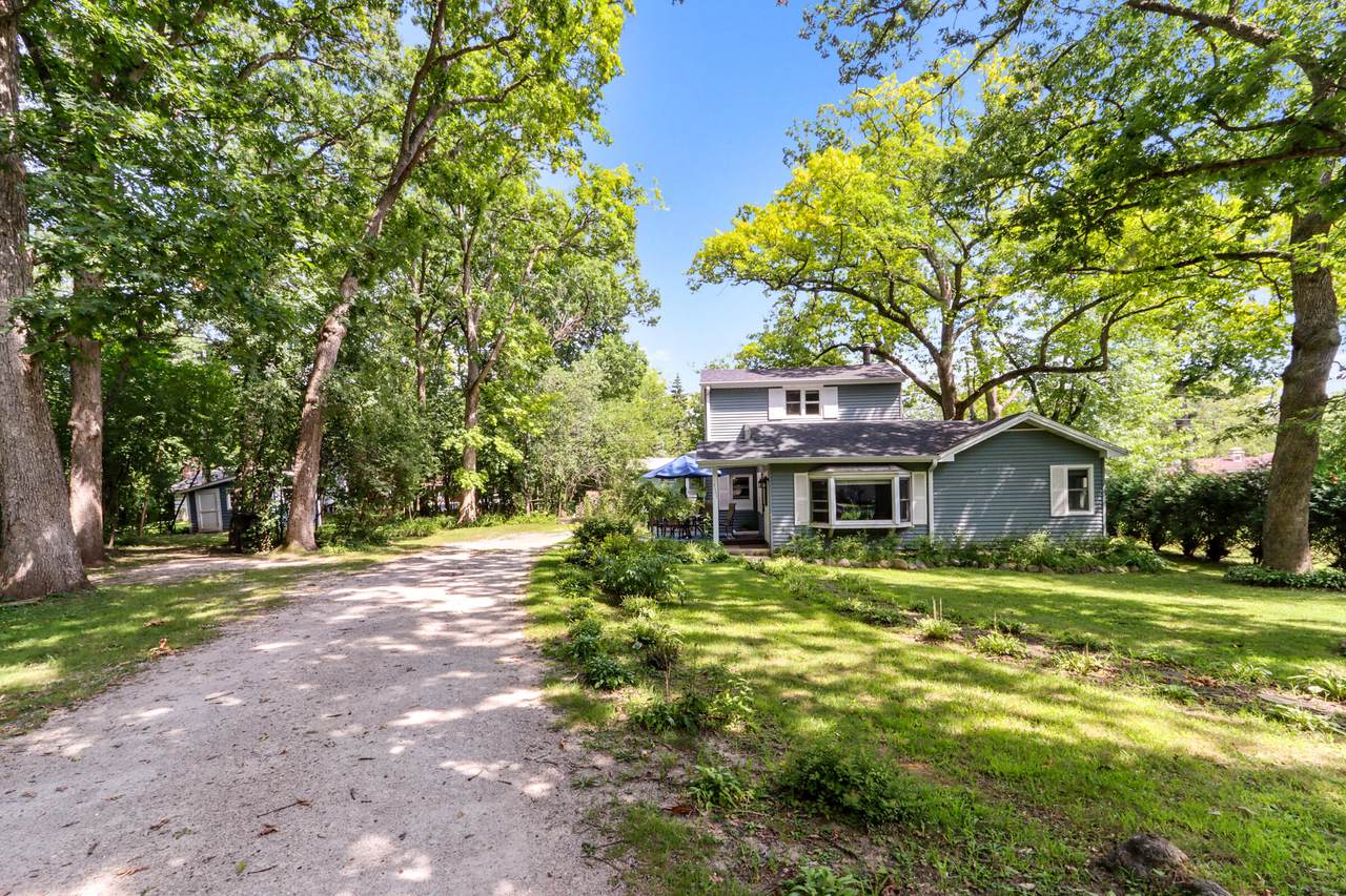 1137 Dorwood Dr - Photo 1