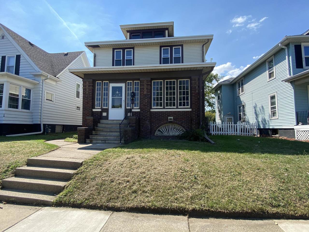 1526 Carlisle Ave - Photo 1