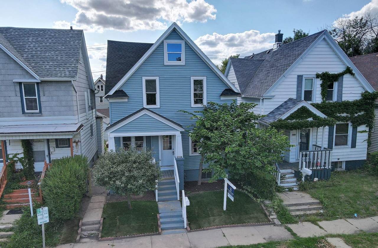 1029 72nd St - Photo 1