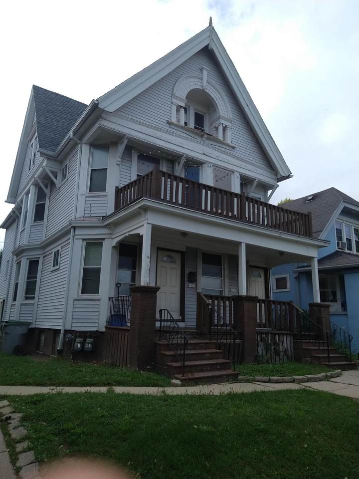 1809 47th St - Photo 1