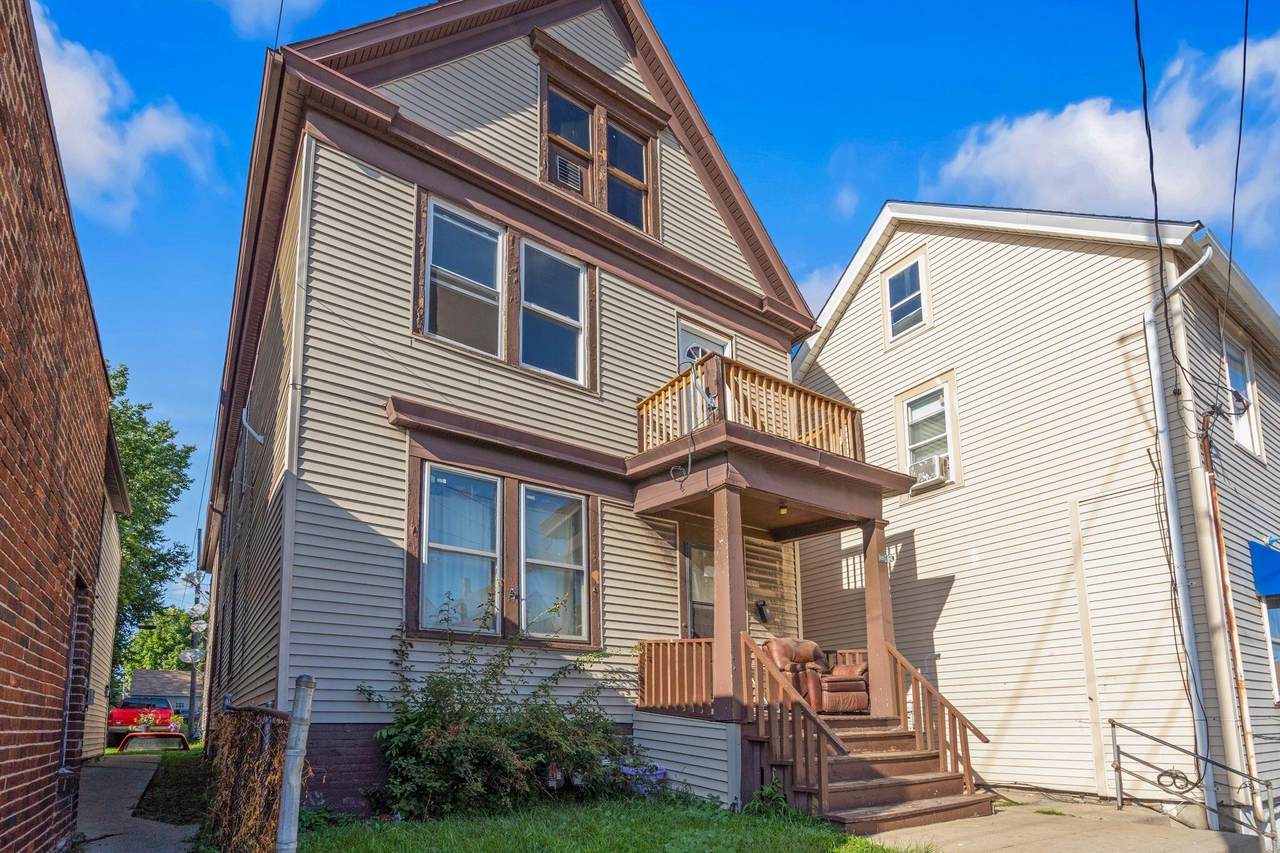 1608 Lincoln Ave - Photo 1
