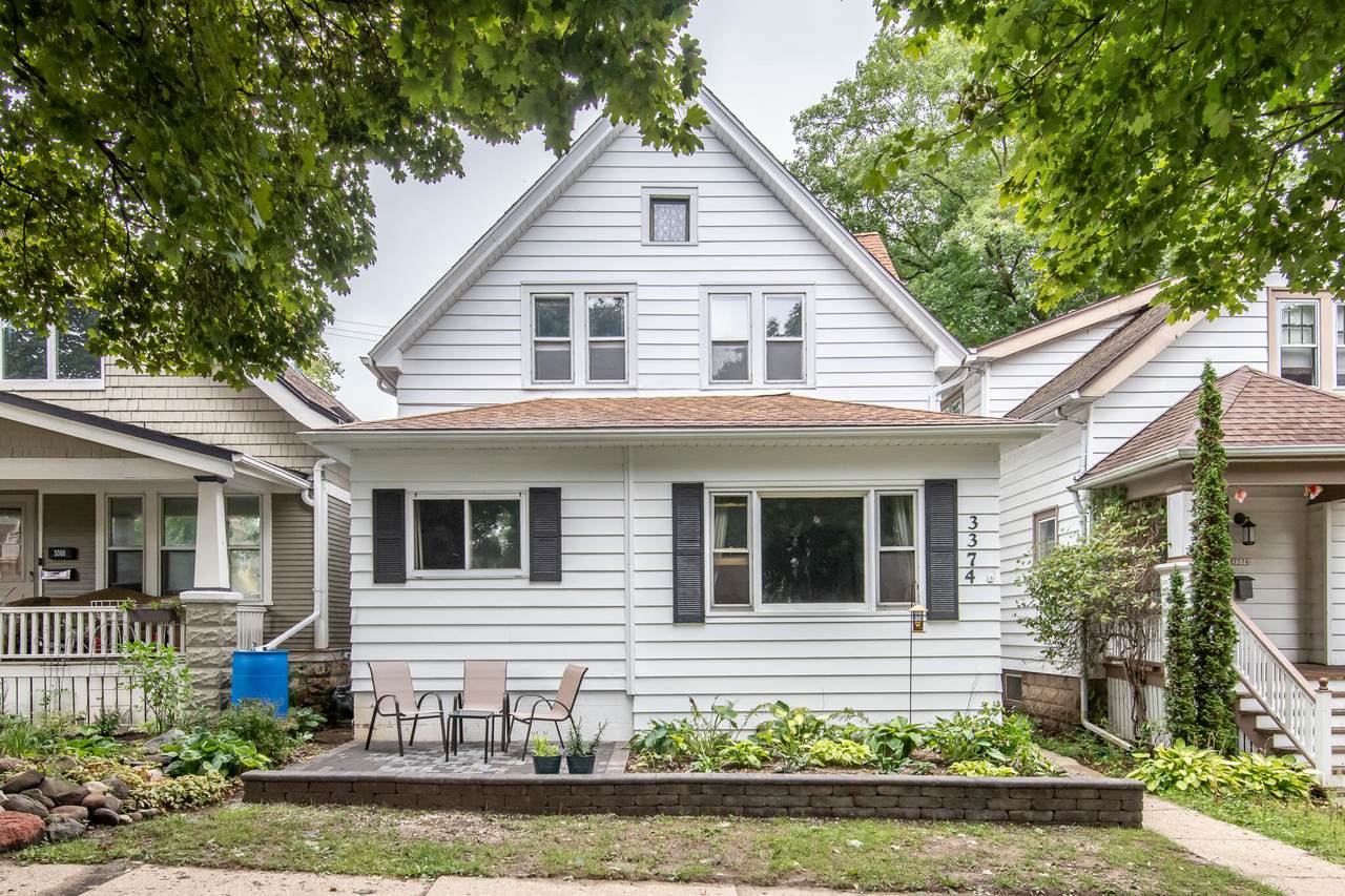 3374 Indiana Ave - Photo 1