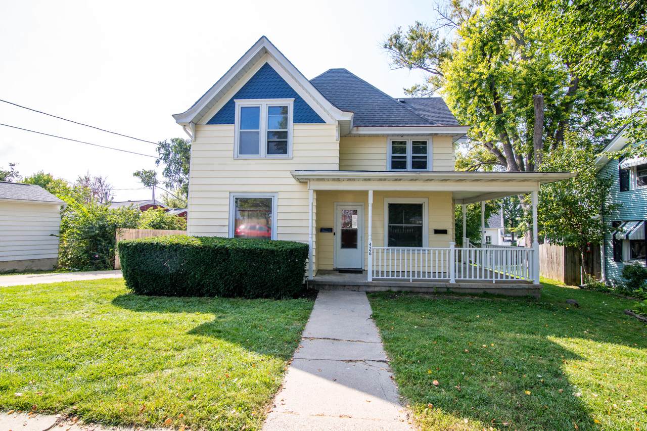 426 College Ave - Photo 1