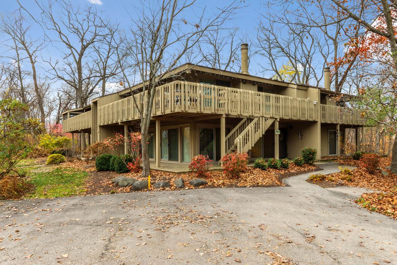 406 Deerpath West - Photo 1