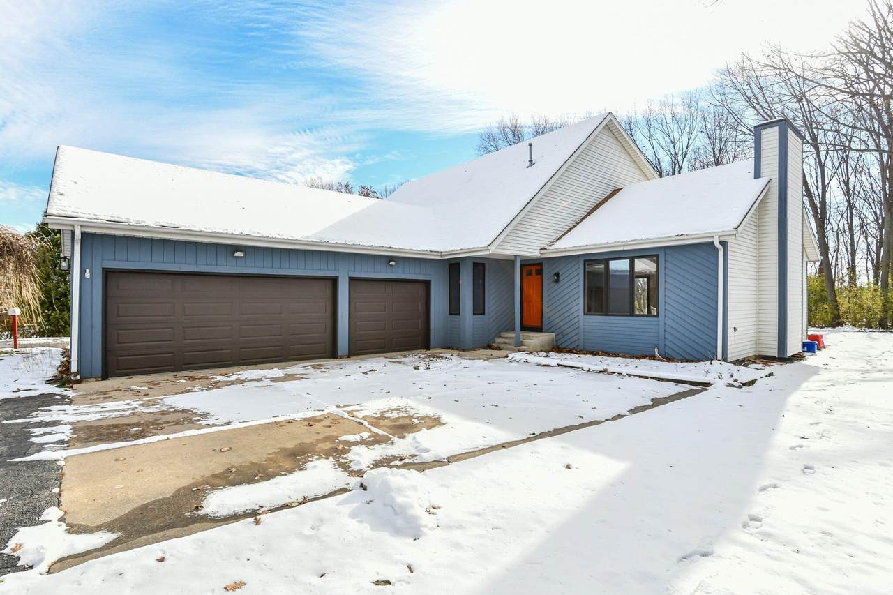 11455 Layton Ave - Photo 1