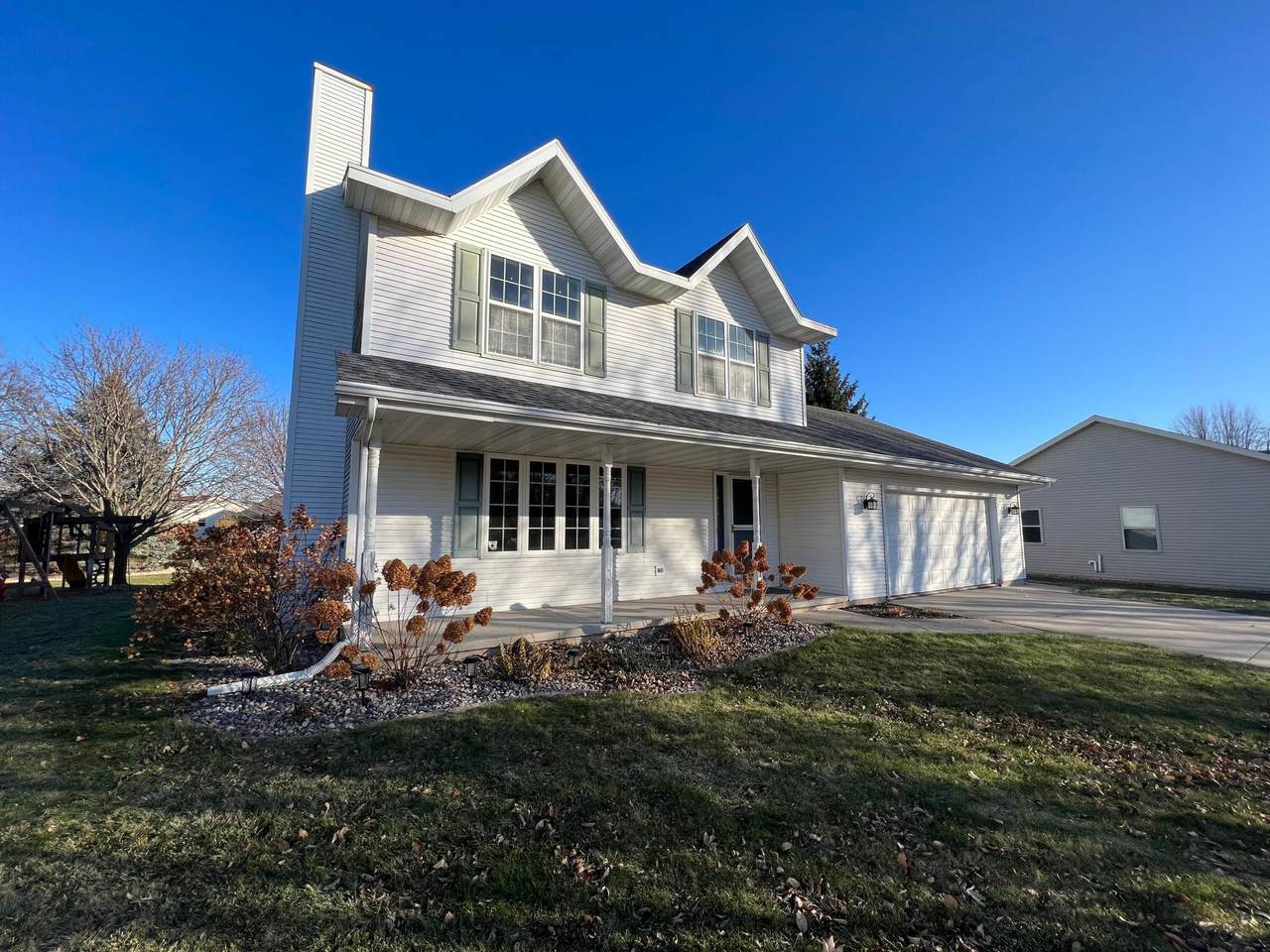 477 Beth Ct - Photo 1