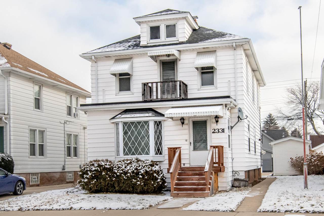 2331 Saint Clair St - Photo 1