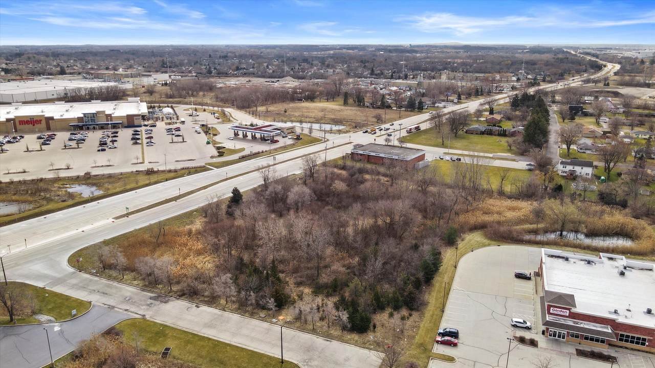 7626 Green Bay Rd - Photo 1