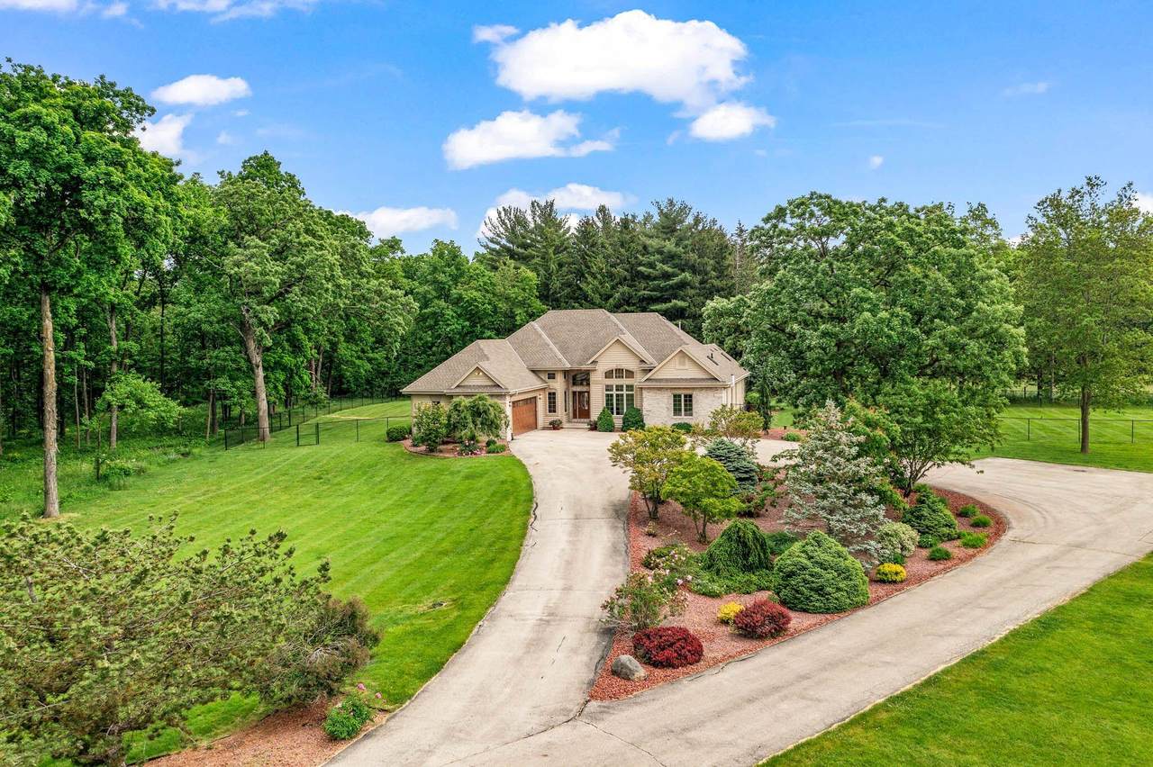 14922 Washington Ave - Photo 1