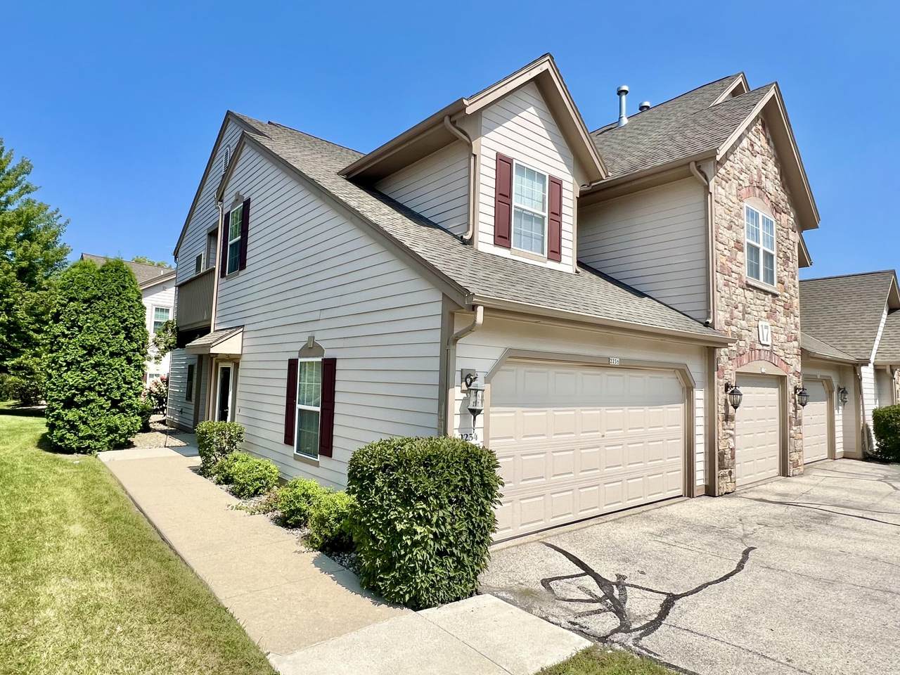 2236 Vista Bella Dr - Photo 1