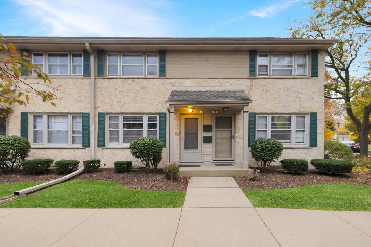 4866 Shoreland Ave - Photo 1