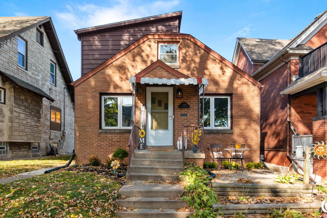 3742 Cudahy Ave - Photo 1