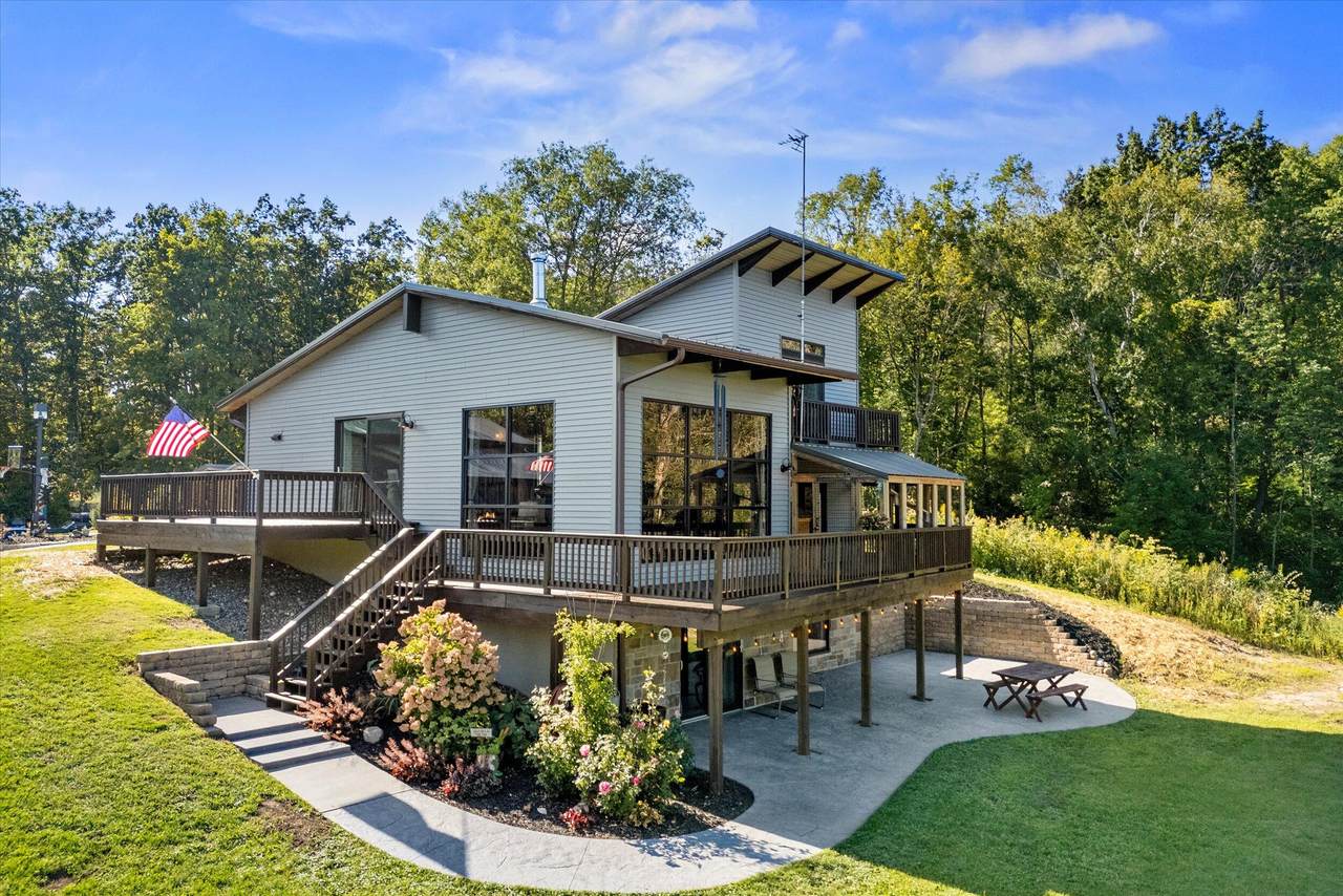 W7012 State Highway 67 - Photo 1