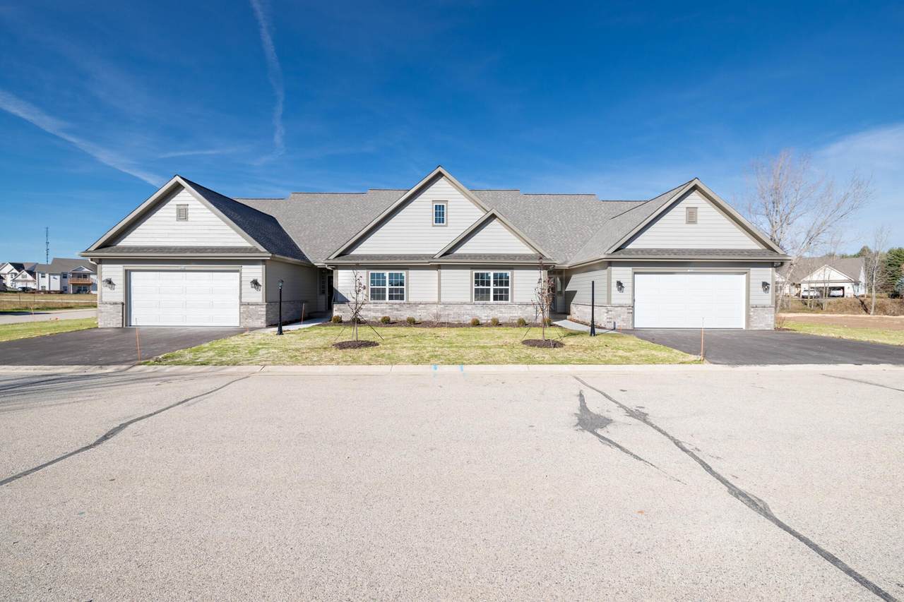 1831 Cedar Ridge Dr - Photo 1