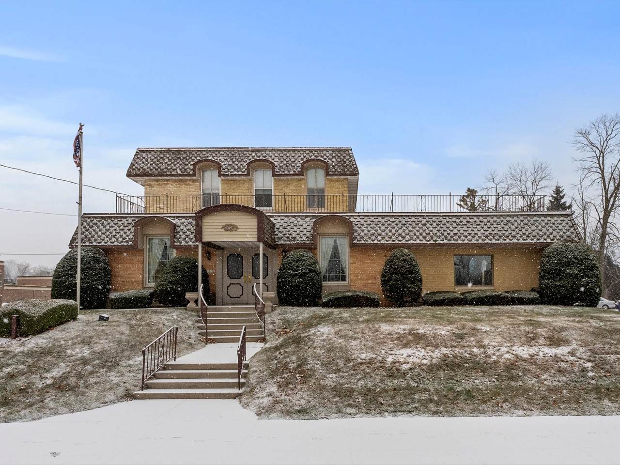 1122 8th St - Photo 1