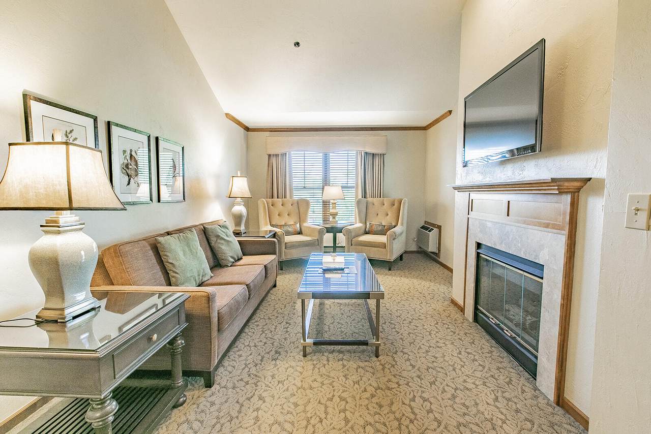 101 Osthoff Ave - Photo 1