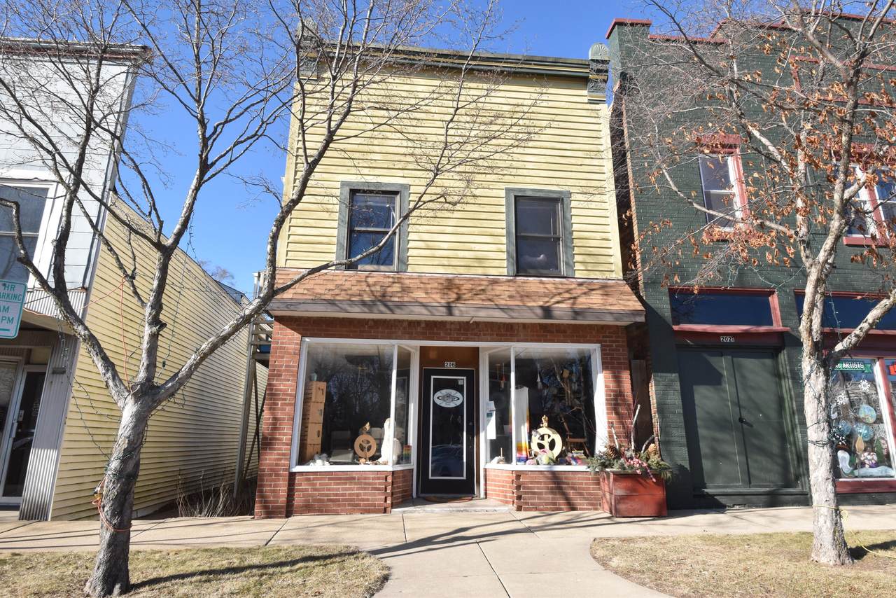 206 Main St - Photo 1