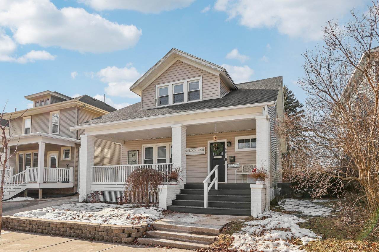922 Hayes Ave - Photo 1