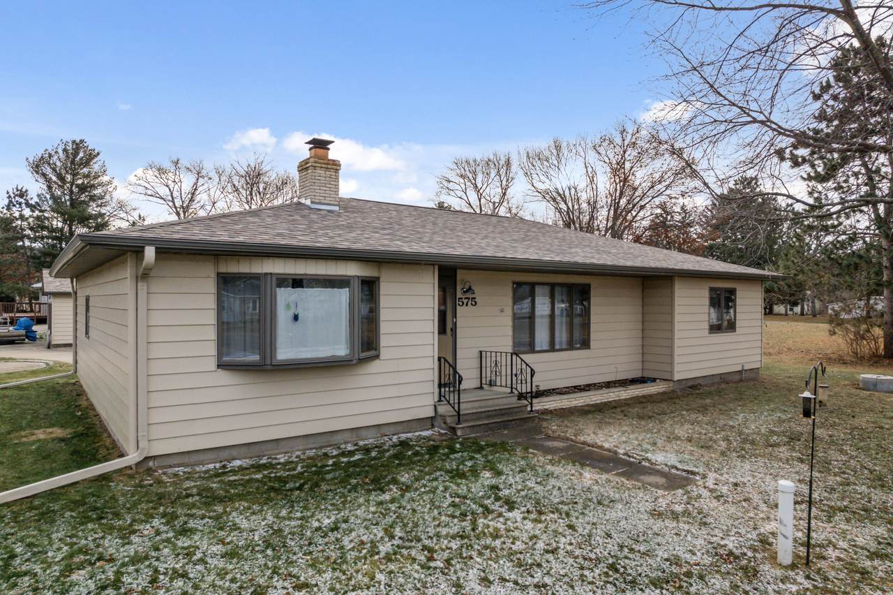 575 N Schiller St - Photo 1