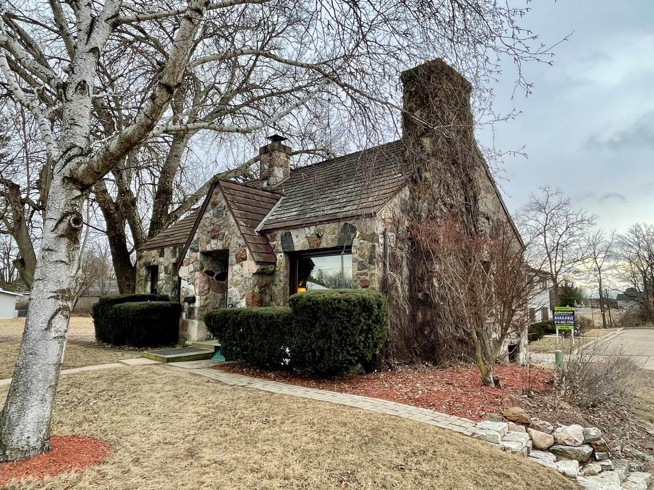 803 Milwaukee St - Photo 1