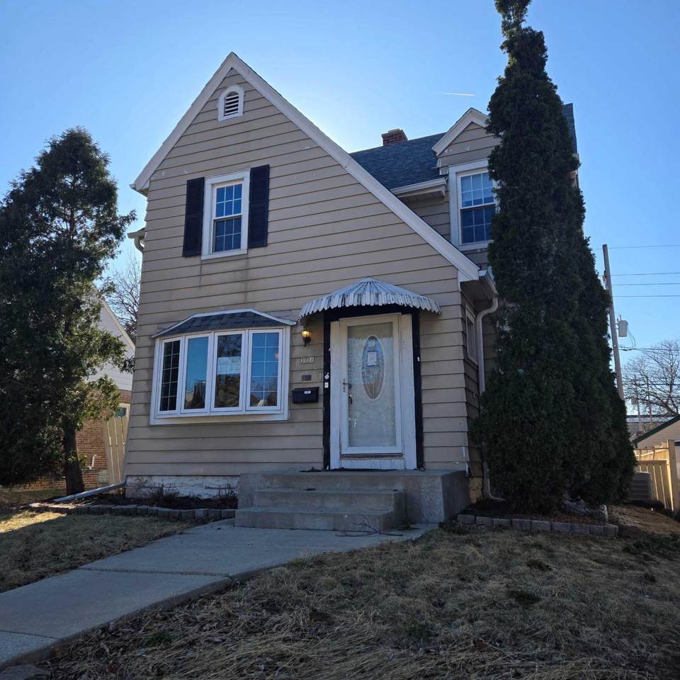 3731 56th St - Photo 1