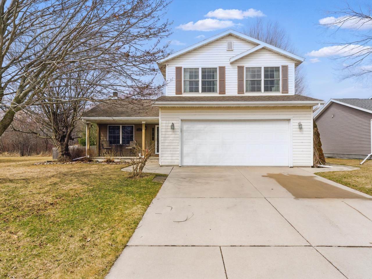 1336 Ivy Ln - Photo 1