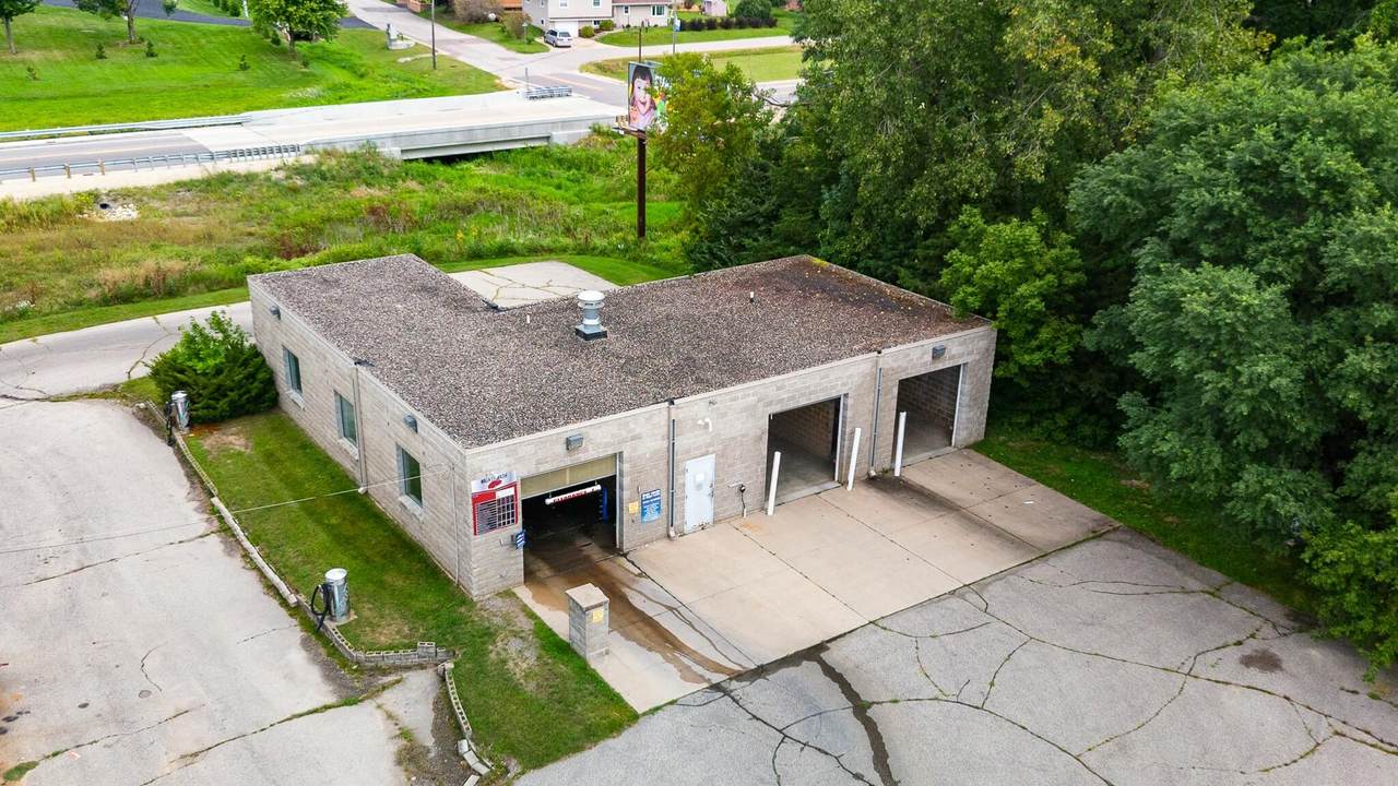 815 Main St - Photo 1