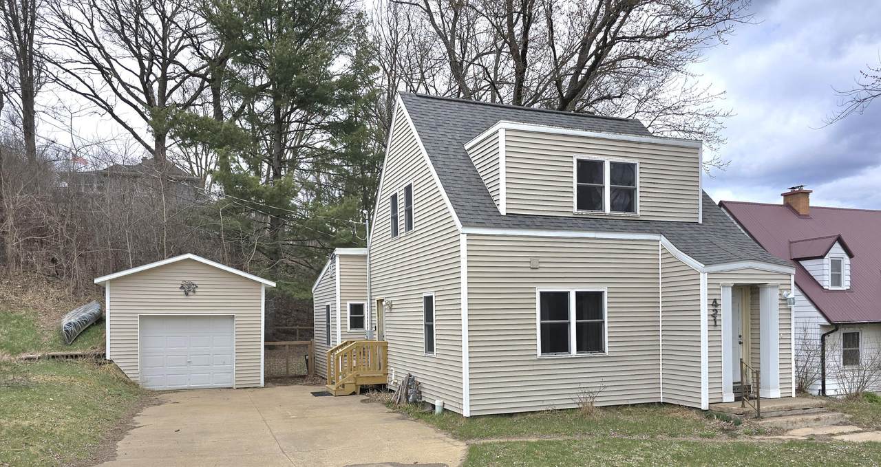 421 Pierce St - Photo 1