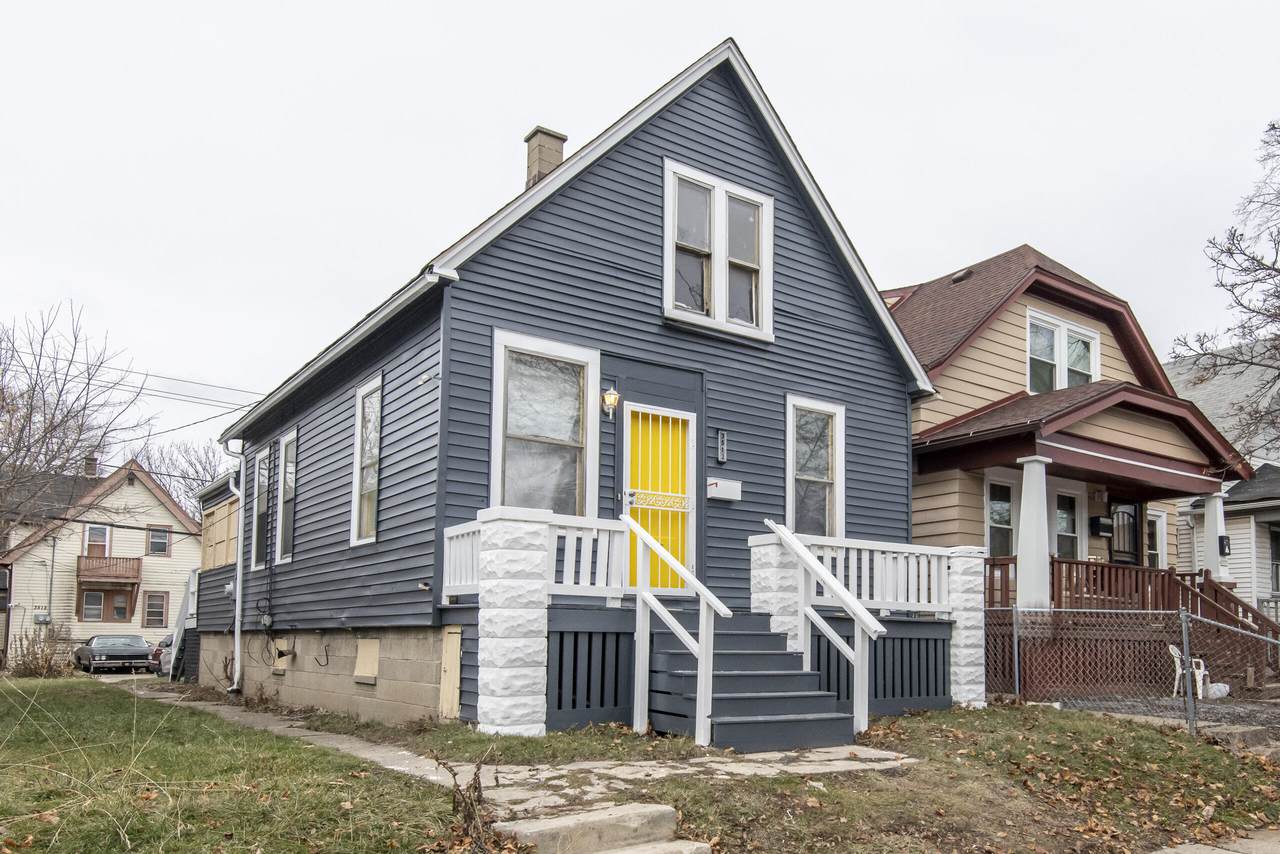 3513 25th St - Photo 1
