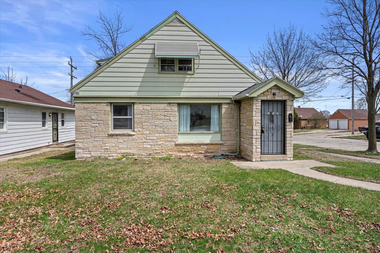 7202 Medford Ave - Photo 1