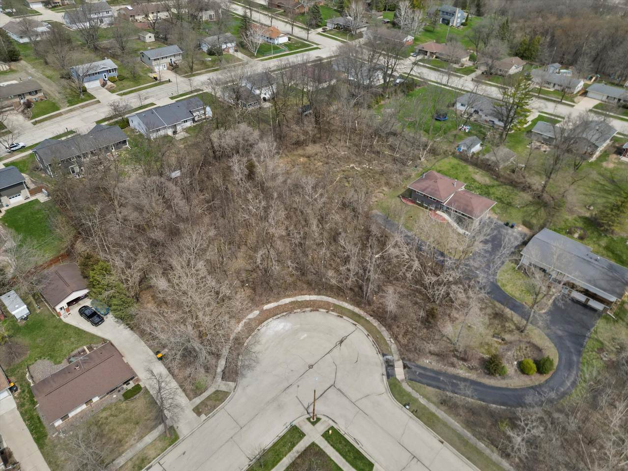 2149 Briar Dr - Photo 1