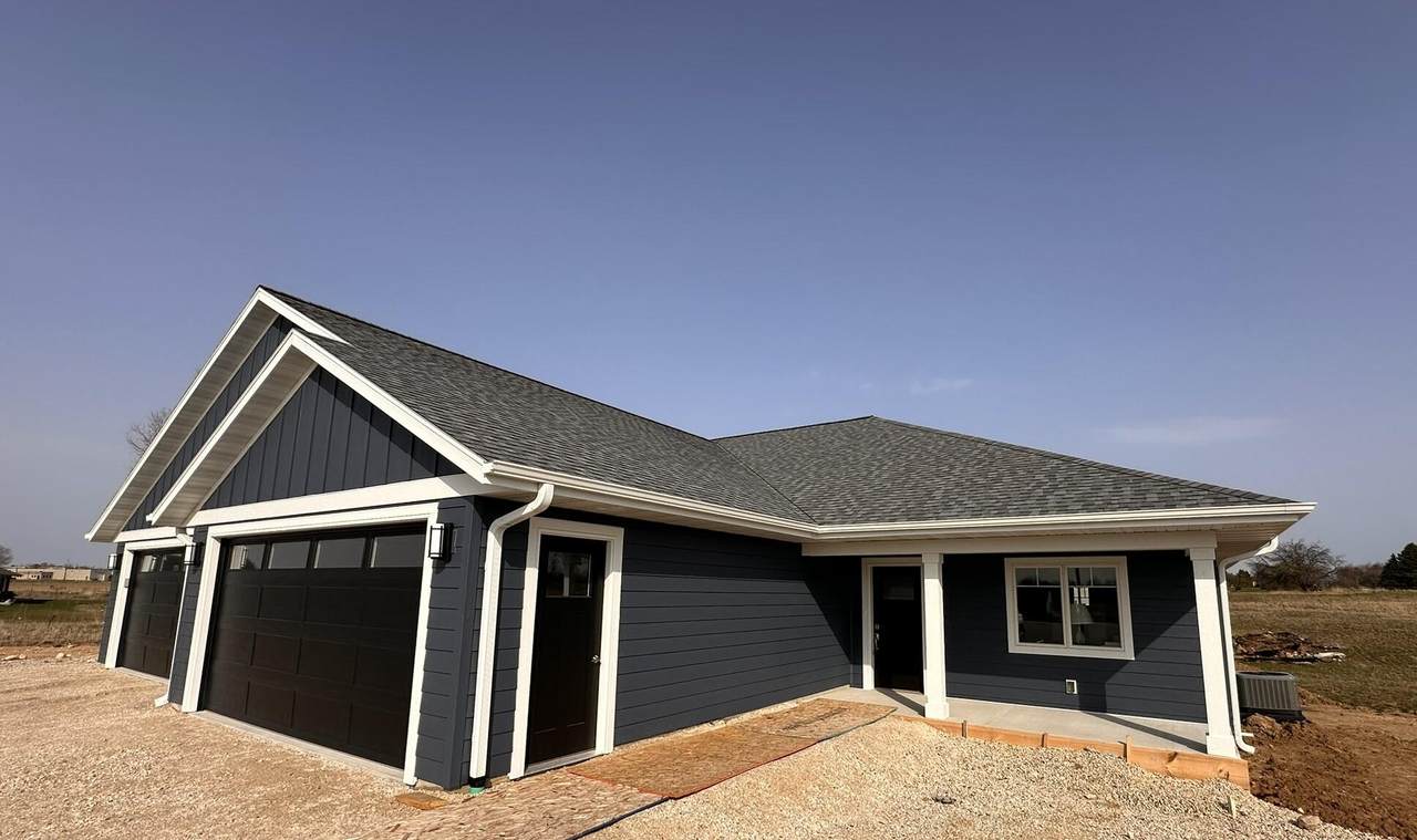552 Raybern Ct - Photo 1