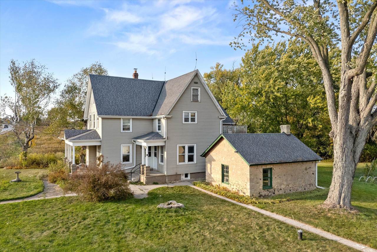 4906 State Road 60 - Photo 1