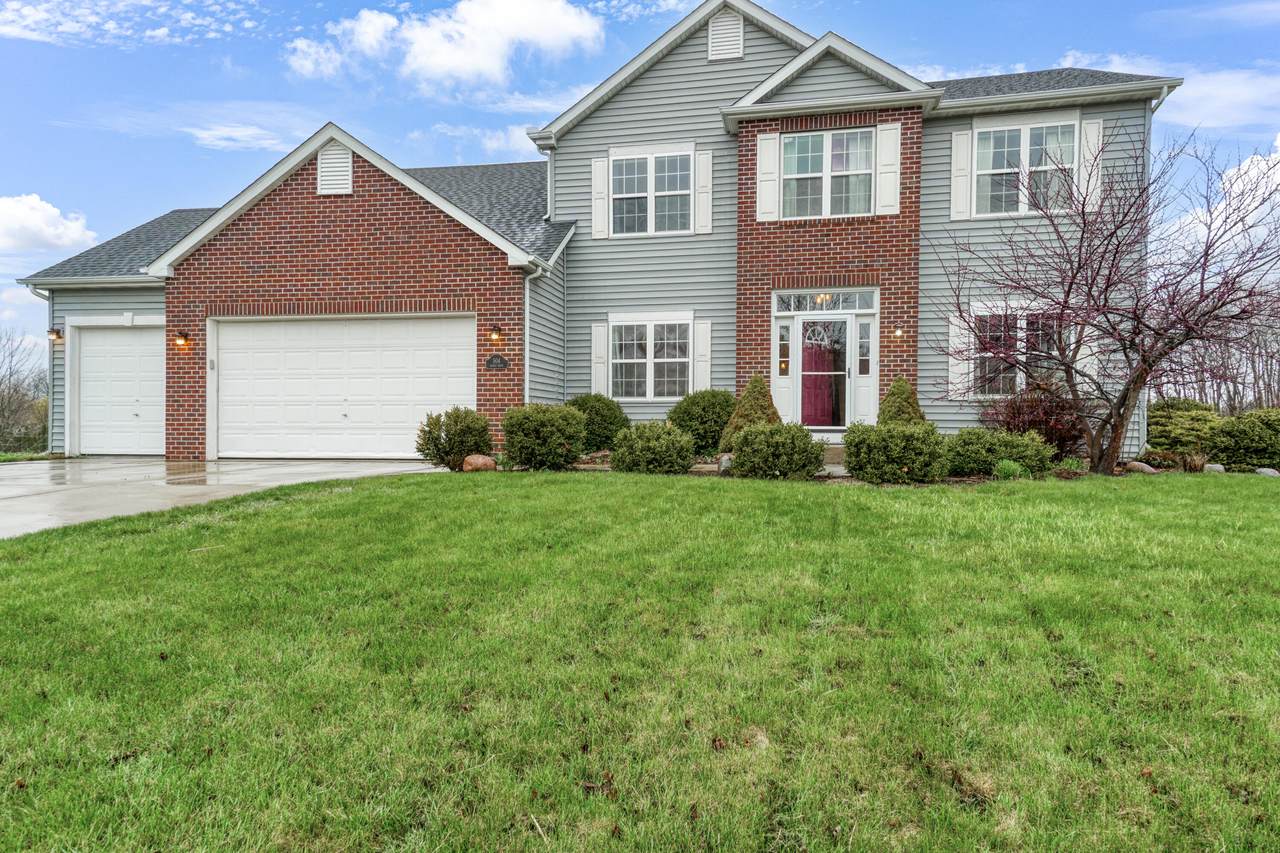 504 Acacia Dr - Photo 1