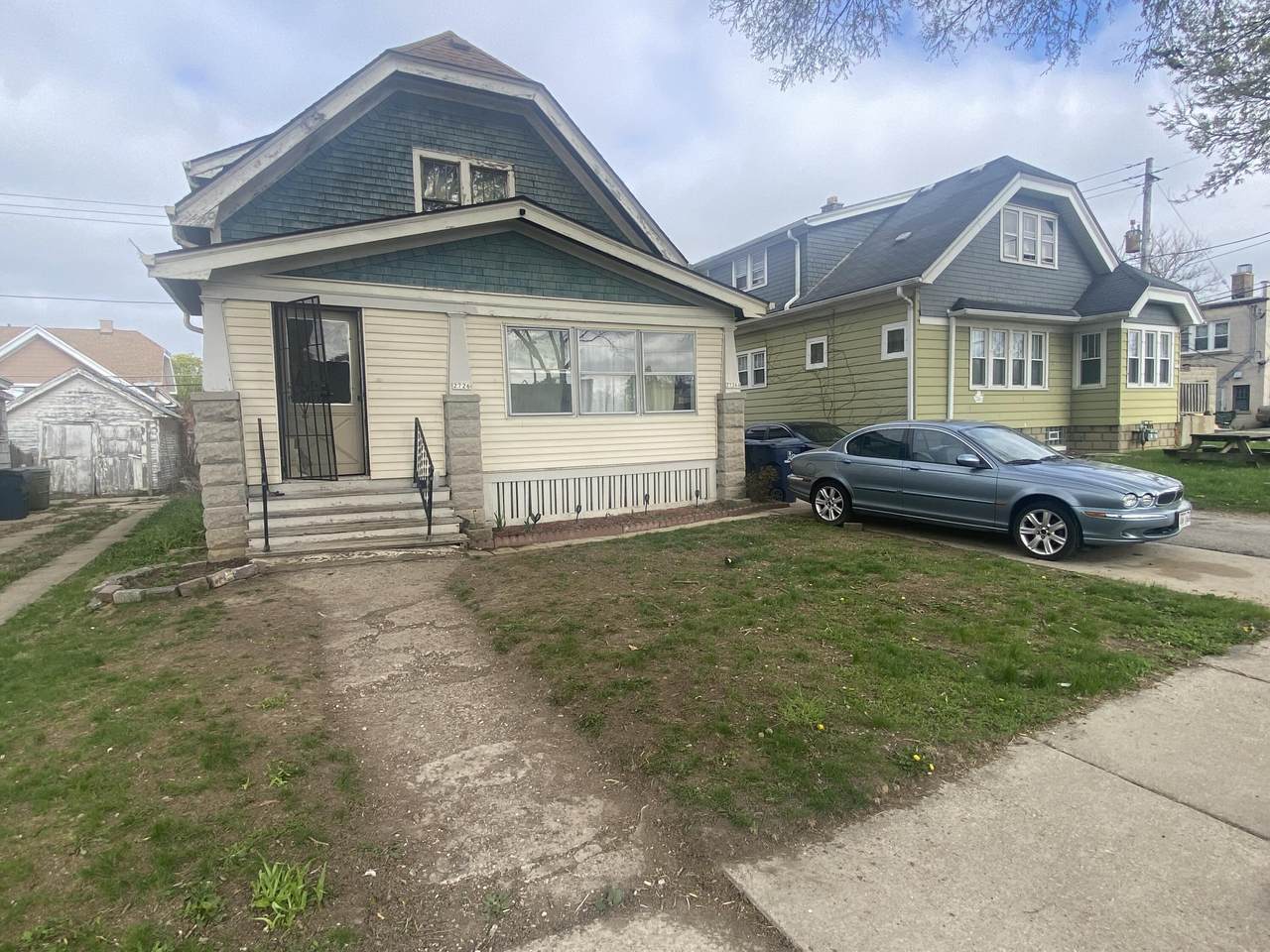 2726 58th St - Photo 1