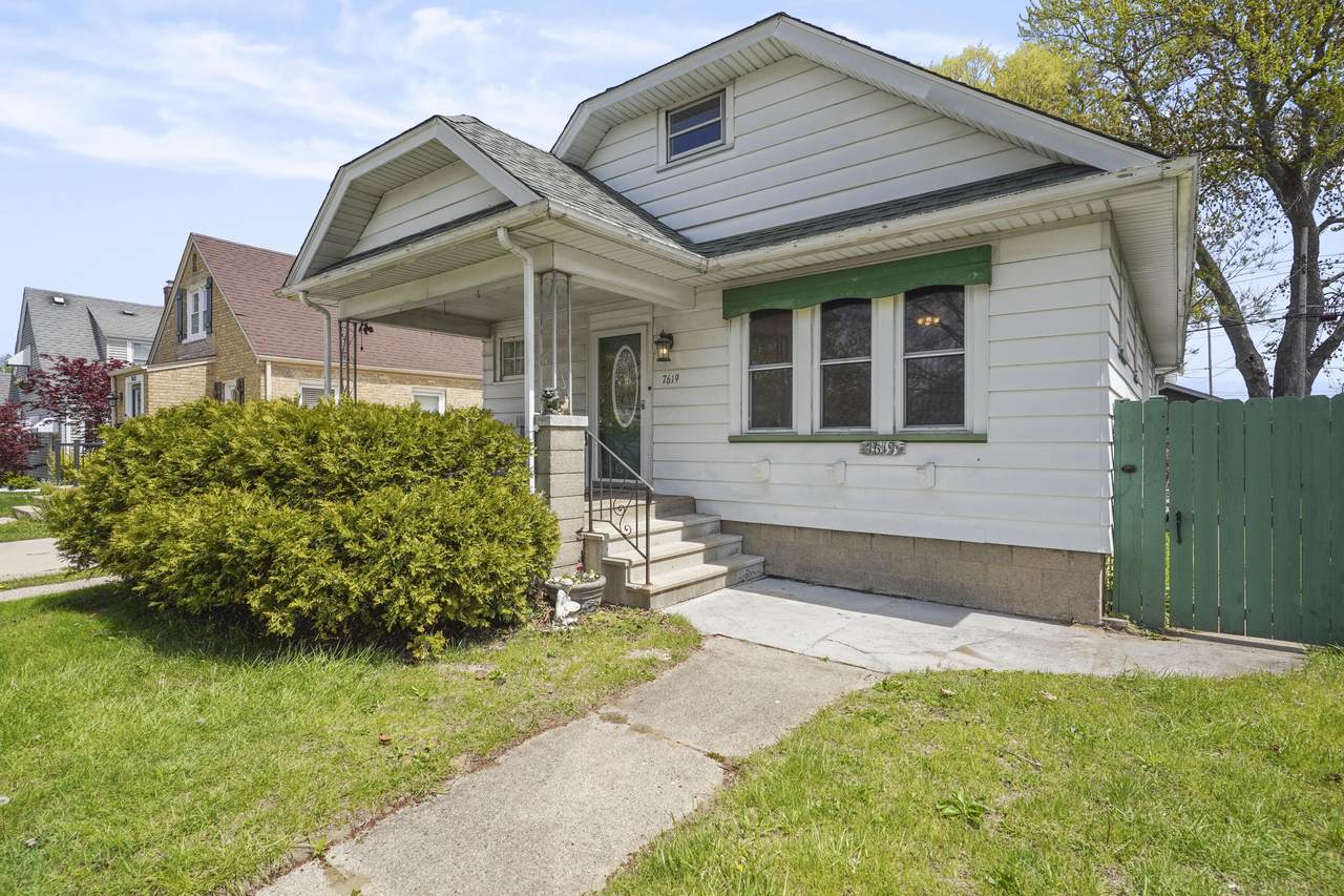 7619 14th Ave - Photo 1