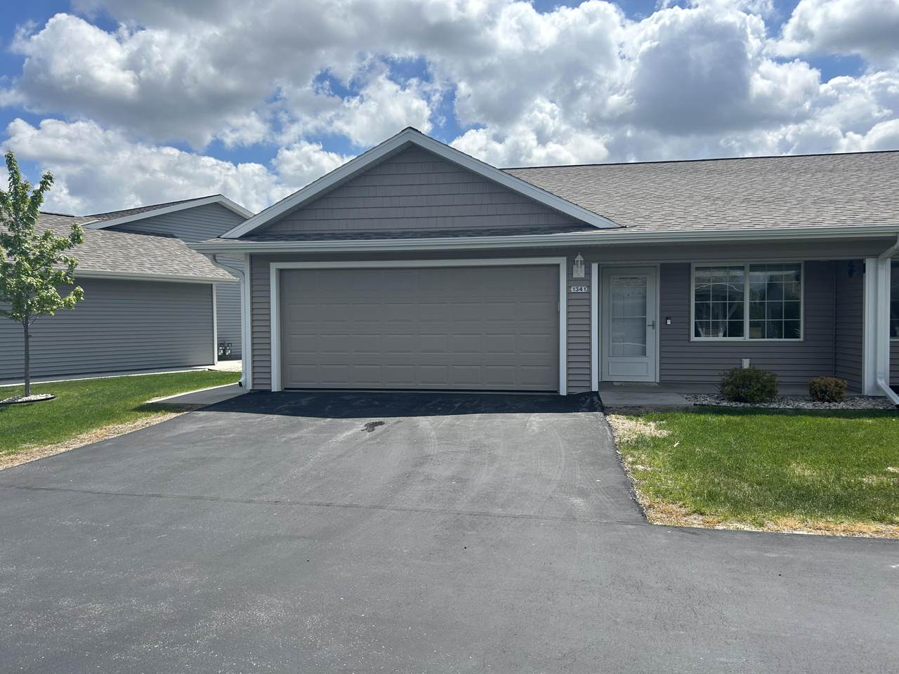 1341 Wilson Ave - Photo 1